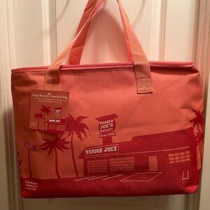 NWT! Trader Joe’s Peach Large Insulated Cooler Bag